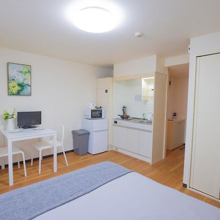 Charming Guesthouse In The Heart Of Okubo 丶steps To Metro And Convenient Travel! Eos11 Tōkyō Extérieur photo